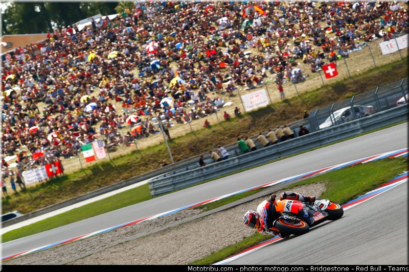 motogp_stoner_045_republique_tcheque_brno_2011