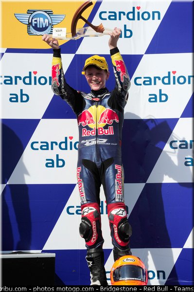 red_bull_rookie_cup_deroue_001_republique_tcheque_brno_2011