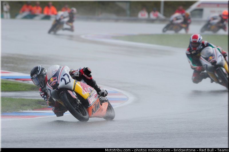 red_bull_rookie_cup_roberts_002_republique_tcheque_brno_2011