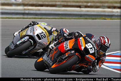 moto2_001_republique_tcheque_brno_2011.jpg