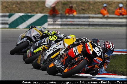moto2_002_republique_tcheque_brno_2011.jpg
