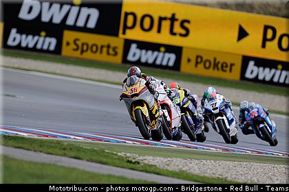 moto2_012_republique_tcheque_brno_2011.jpg