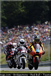 moto2_016_republique_tcheque_brno_2011.jpg