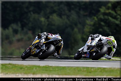 moto2_029_republique_tcheque_brno_2011.jpg