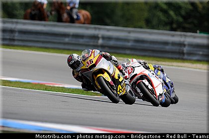 moto2_030_republique_tcheque_brno_2011.jpg