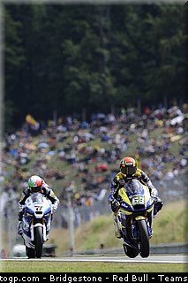 moto2_038_republique_tcheque_brno_2011.jpg