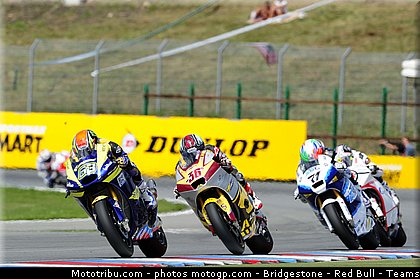 moto2_039_republique_tcheque_brno_2011.jpg