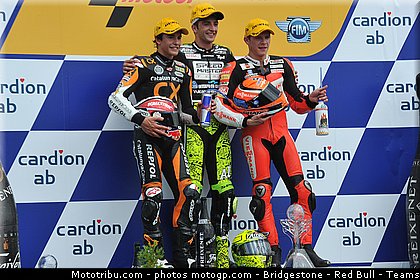 moto2_053_republique_tcheque_brno_2011.jpg