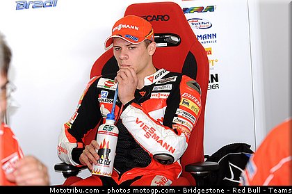 moto2_bradl_012_republique_tcheque_brno_2011.jpg