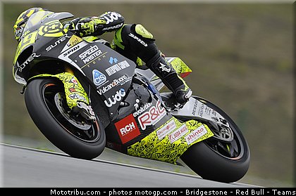 moto2_iannone_001_republique_tcheque_brno_2011.jpg