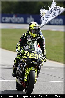 moto2_iannone_004_republique_tcheque_brno_2011.jpg