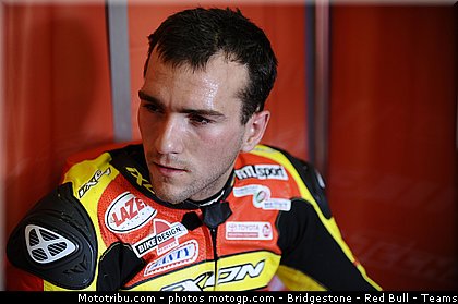 moto2_simeon_017_republique_tcheque_brno_2011.jpg