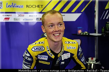 moto2_smith_009_republique_tcheque_brno_2011.jpg