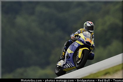 moto2_smith_017_republique_tcheque_brno_2011.jpg