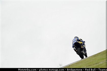 moto2_smith_018_republique_tcheque_brno_2011.jpg