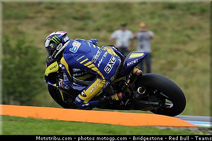moto2_smith_021_republique_tcheque_brno_2011.jpg