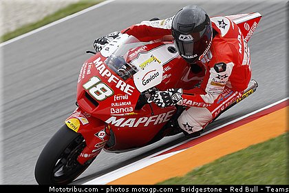 moto2_torres_001_republique_tcheque_brno_2011.jpg