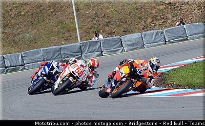 motogp_024_republique_tcheque_brno_2011.jpg