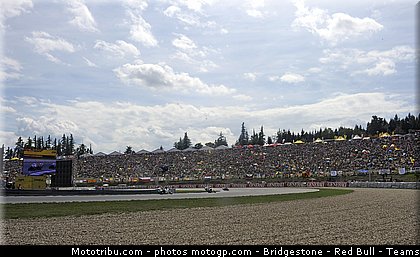 motogp_043_republique_tcheque_brno_2011.jpg