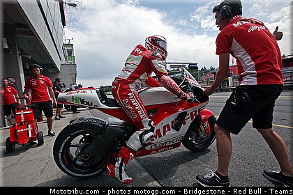 motogp_barbera_007_republique_tcheque_brno_2011.jpg