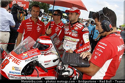 motogp_barbera_019_republique_tcheque_brno_2011.jpg