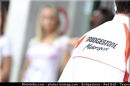 motogp_bridgestone_001_republique_tcheque_brno_2011.jpg