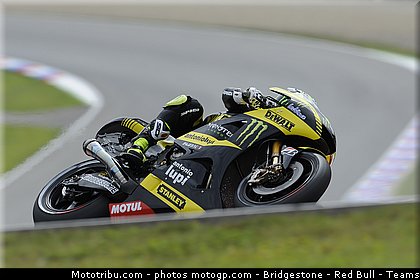 motogp_crutchlow_005_republique_tcheque_brno_2011.jpg