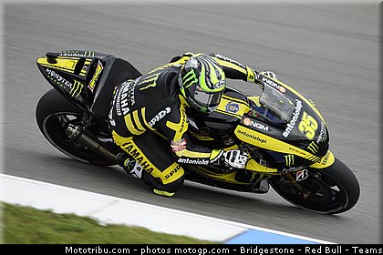 motogp_crutchlow_023_republique_tcheque_brno_2011.jpg