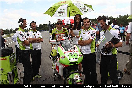 motogp_de_puniet_007_republique_tcheque_brno_2011.jpg