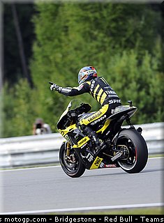 motogp_edwards_001_republique_tcheque_brno_2011.jpg