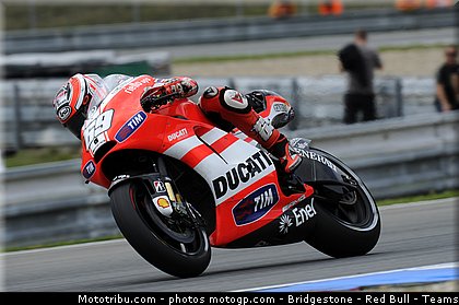 motogp_hayden_002_republique_tcheque_brno_2011.jpg
