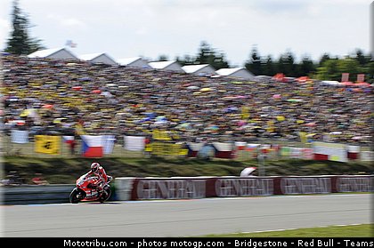 motogp_hayden_004_republique_tcheque_brno_2011.jpg