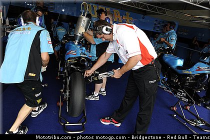 motogp_hopkins_018_republique_tcheque_brno_2011.jpg