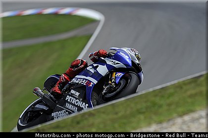motogp_lorenzo_009_republique_tcheque_brno_2011.jpg