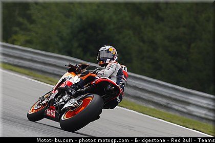 motogp_pedrosa_021_republique_tcheque_brno_2011.jpg