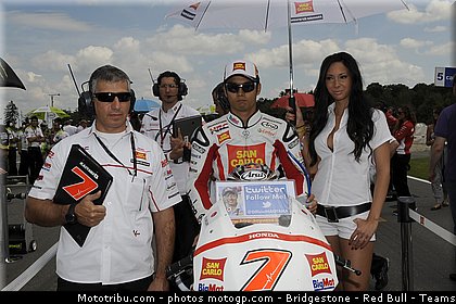 motogp_pitbabe_012_republique_tcheque_brno_2011.jpg