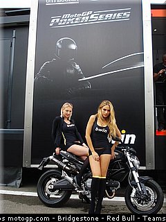 motogp_pitbabe_025_republique_tcheque_brno_2011.jpg