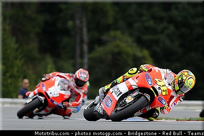 motogp_rossi_005_republique_tcheque_brno_2011.jpg