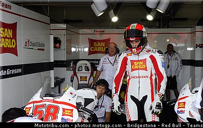 motogp_simoncelli_003_republique_tcheque_brno_2011.jpg
