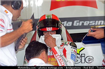 motogp_simoncelli_006_republique_tcheque_brno_2011.jpg