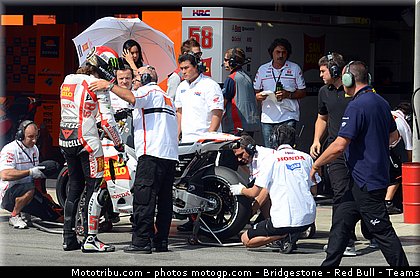 motogp_simoncelli_016_republique_tcheque_brno_2011.jpg