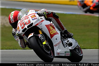 motogp_simoncelli_020_republique_tcheque_brno_2011.jpg