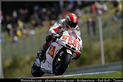 motogp_simoncelli_023_republique_tcheque_brno_2011.jpg
