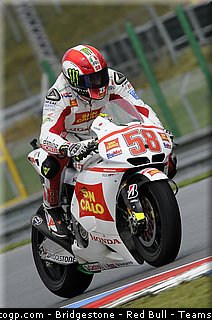 motogp_simoncelli_030_republique_tcheque_brno_2011.jpg