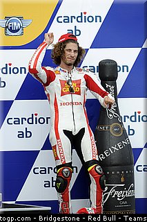 motogp_simoncelli_032_republique_tcheque_brno_2011.jpg