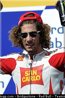 motogp_simoncelli_036_republique_tcheque_brno_2011.jpg
