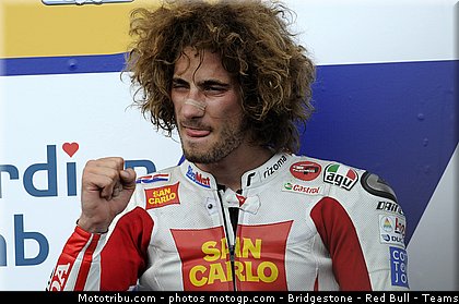 motogp_simoncelli_038_republique_tcheque_brno_2011.jpg