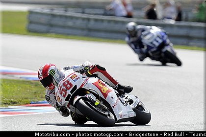 motogp_simoncelli_039_republique_tcheque_brno_2011.jpg