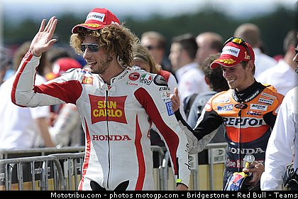 motogp_simoncelli_043_republique_tcheque_brno_2011.jpg