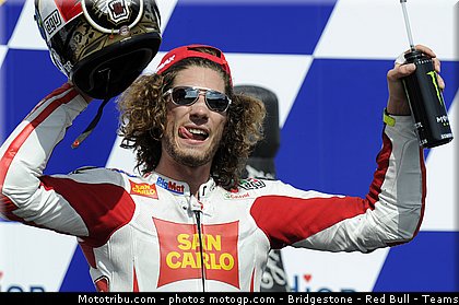 motogp_simoncelli_047_republique_tcheque_brno_2011.jpg